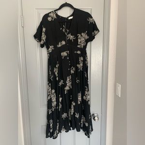 Vici black floral midi dress